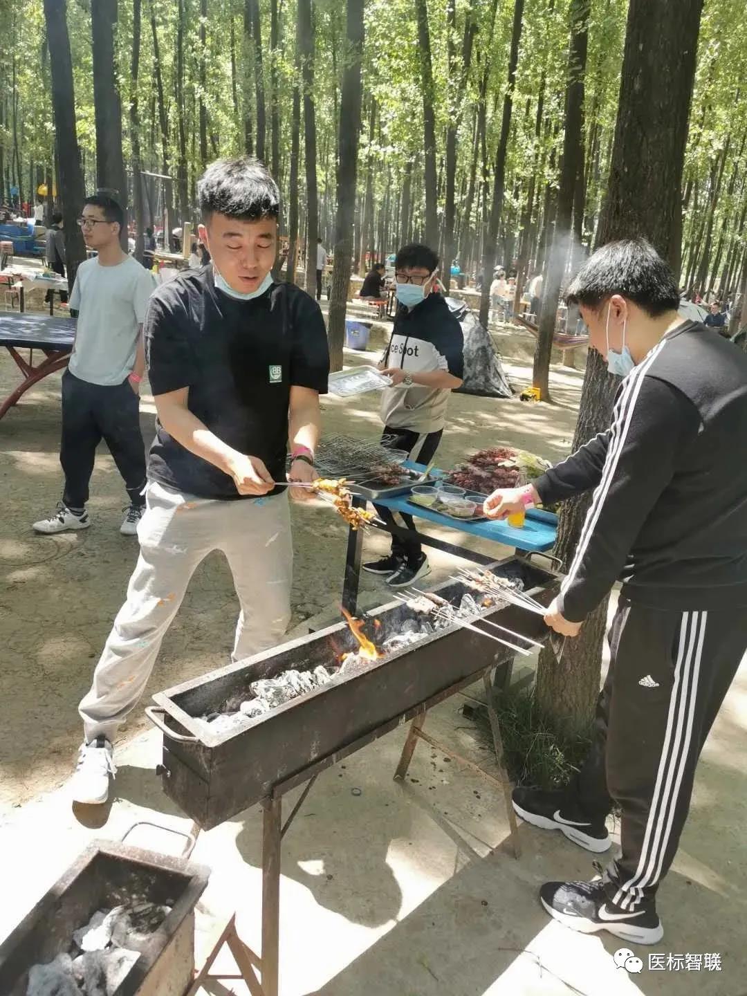 医标智联 | 四月团建生日会(图4) 医标智联 | 四月团建生日会(图4)